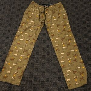 Duluth Trading Co Men's Bird Dog Patterned Loung Pants‎ - Olive and Multicolor L